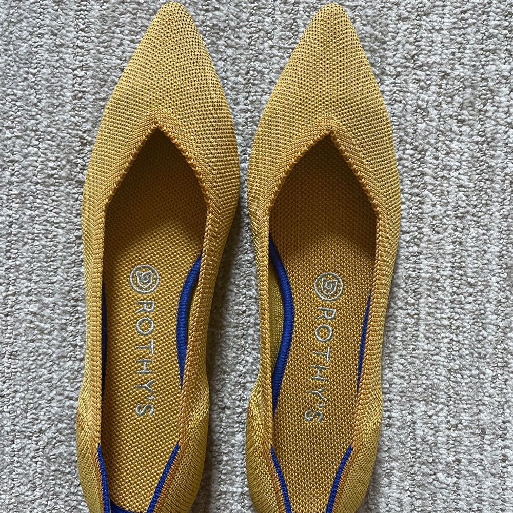 Rothy’s mustard 8.5